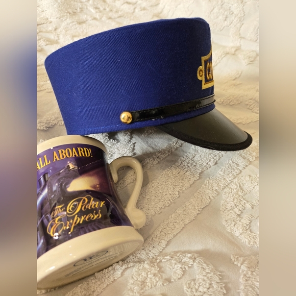 Polar Express Conductor Hat and Mug Christmas Set - Picture 5 of 14